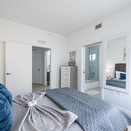 Subtle 2 Bed In Edgewater Downtown With Free Parking Apartment Miami Luaran gambar