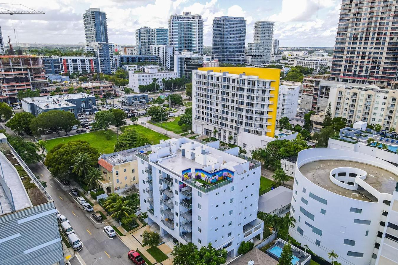 Subtle 2 Bed In Edgewater Downtown With Free Parking Apartment Miami Luaran gambar