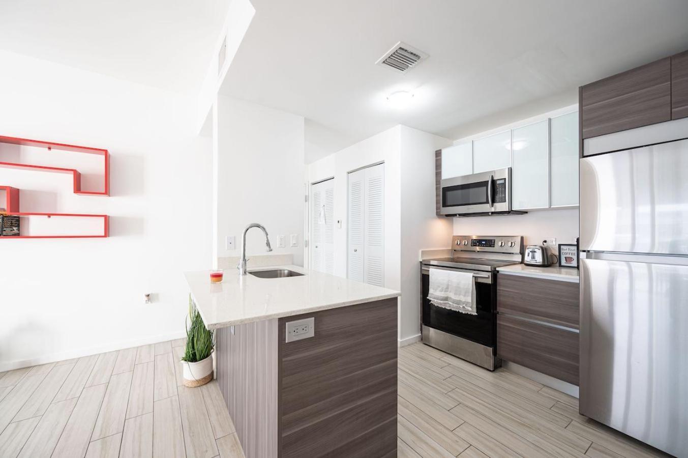 Subtle 2 Bed In Edgewater Downtown With Free Parking Apartment Miami Luaran gambar