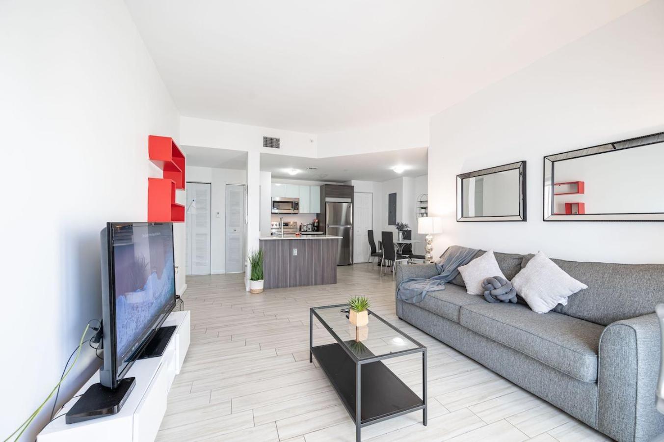 Subtle 2 Bed In Edgewater Downtown With Free Parking Apartment Miami Luaran gambar